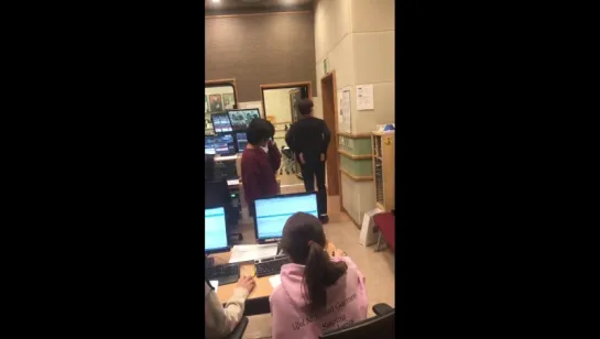 [FANCAM:RADIO] 171023 KBS Cool FM «Lee Hongki's Kiss The Radio».