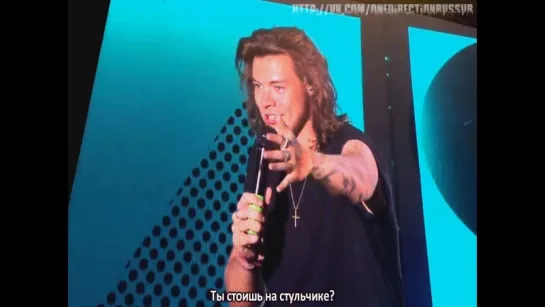 Harry making fun of a tall man - ONE DIRECTION Indianapolis, IN [RUS SUB]