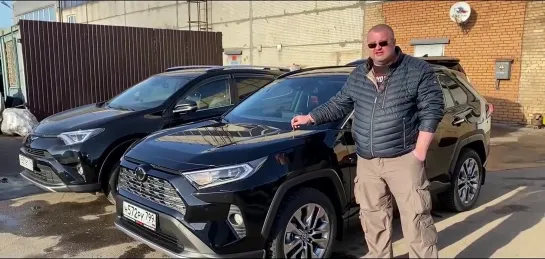 Toyota RAV4 (2019) с пробегом 2500 км