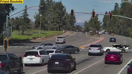 SCARY Wrong-Way Drivers and Red Light Runner. EPIC FOOTAGE