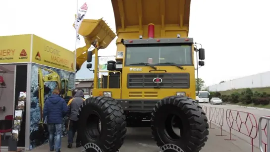 Автомобили-самосвалы на выставке Mining World Ukraine 2016