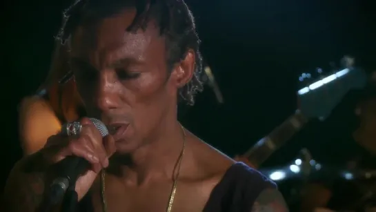 Tricky feat. Francesca Belmonte - Nothing's changed ( Live )