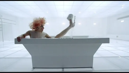 Lady Gaga - Bad Romance