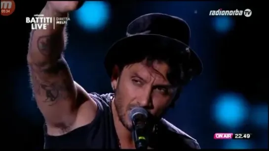 Fabrizio Moro - Libero,Pensa  Portami via - Battiti live 2017 (06.08.) - Melfi