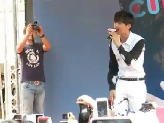 [20140705] Aaron Yan Tainan DRAMA X CUT Fansign (Unstoppable Sun)