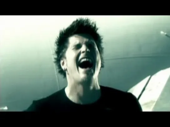 Crossfade - Invincible