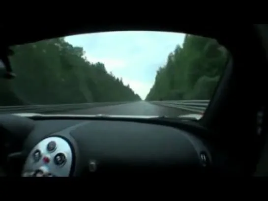 гонки bugatti vs.nissan GT-R