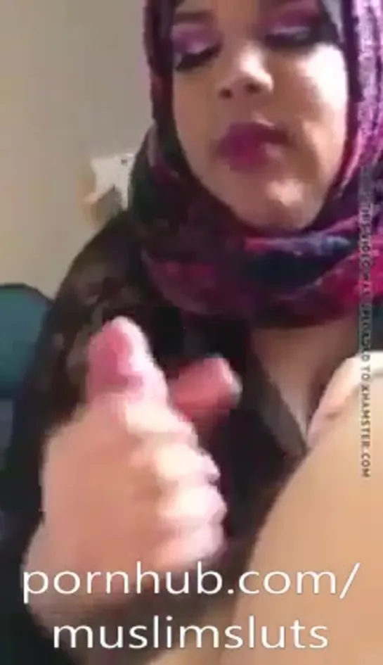 Beautiful Muslim Stepmom in Hijab Lingerie Blowjob sucking her son ( мусульманка Müslüman मुसलमान مسلم مسلمان муслим algeria )