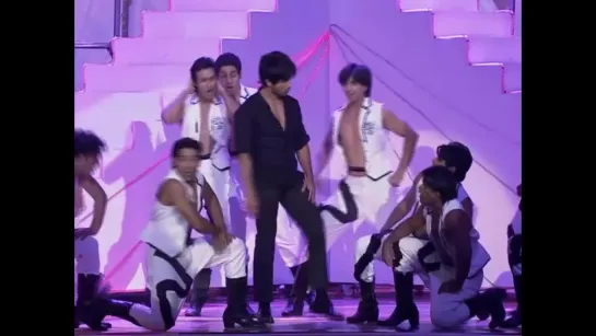 Shahid Kapoor`s Dance at ZeeCineAwards 2012