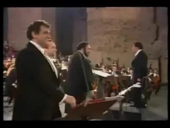 Domingo, Carreras And Pavarotti in the Three Tenors concert 1990