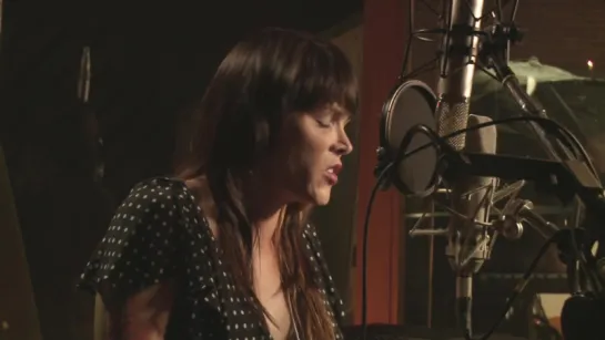 Beth Hart - Mechanical Heart (Studio Video) 2015