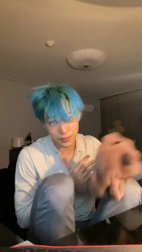 191202 Kai Instagram Live