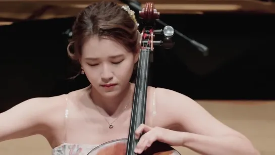 Cello  Yoon Kyung Cho. Millennium Symphony Orchestra. Song from a Secret Garden🌿신비로운 감성의 첼로연주🖤