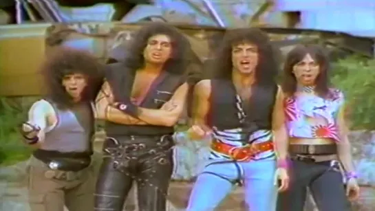 Kiss - Lick It Up (Official Music Video) © 1983