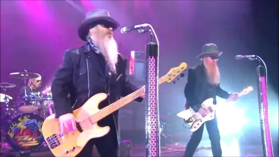 ZZ Top - Gimme All Your Lovin' (Live at Nokia Theatre in Grand Prairie, Texas, USA on 1 November 2007)