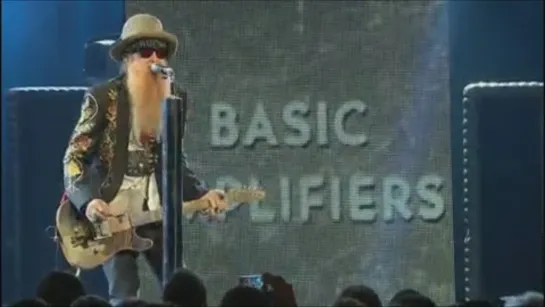 ZZ Top - Sharp Dressed Man (Live at the Montreux Jazz Festival in Switzerland on 10 July 2013)