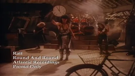 Ratt - Round and Round (Official Music Video) © 1984