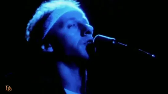 Dire Straits - Private Investigations (Live at the Hammersmith Odeon in London on 22–23 July 1983)