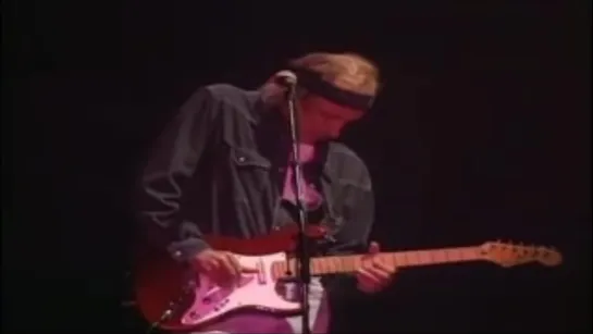 Dire Straits - On Every Street (Live at Nimes, France, and Feyenoord Stadium, Rotterdam, Holland in May 1992)