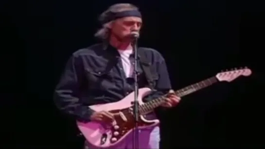 Dire Straits - The Bug (Live at Nimes, France, and Feyenoord Stadium, Rotterdam, Holland in May 1992)