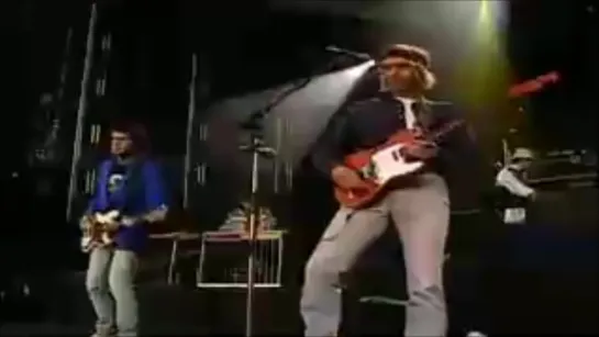 Dire Straits - Walk Of Life (Live at Nimes, France, and Feyenoord Stadium, Rotterdam, Holland in May 1992)