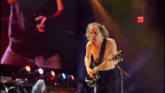 AC/DC - Hells Bells (Live at Plate Stadium in Buenos Aires, Argentina on December 2009)