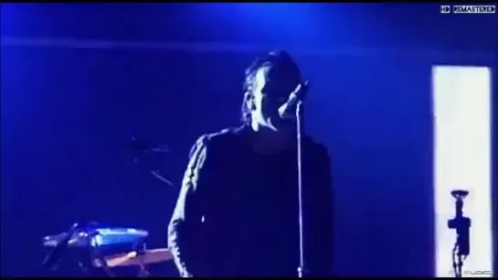 U2 - Bullet the Blue Sky (Live at Slane Castle in County Meath, Ireland on 1 September 2001)