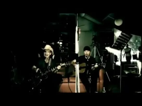 U2 - (Acoustic Version) Sometimes You Can't Make It On Your Own