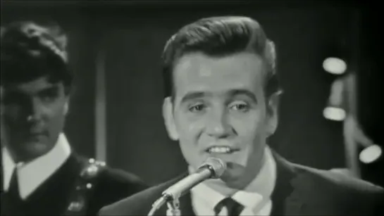 Billy J. Kramer and The Dakotas - Bad to Me (T.A.M.I. Show 1964)