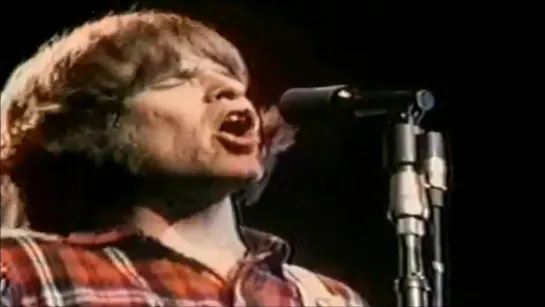 Creedence Clearwater Revival - Bad Moon Rising (Live at the Oakland Coliseum in Oakland, California on 31 January 1970)