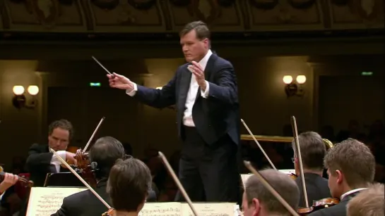 Christian Thielemann: Bruckner, Symphony 7 (Staatskapelle Dresden, 2013)