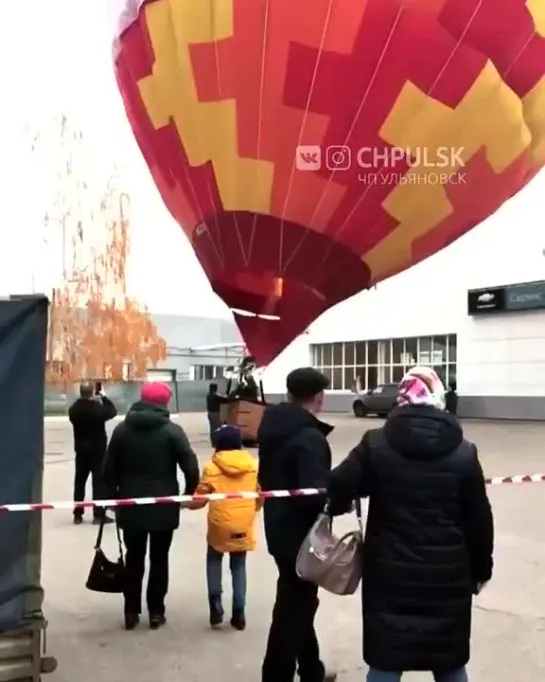 На Нижней можно полетать на воздушном шаре 😊