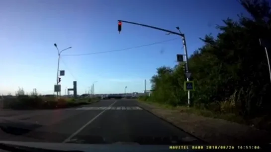 «Не выкладывай никуда, а то флешку отберу!»😮