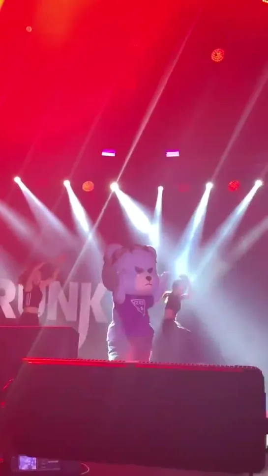 KRUNK dancing fiance 08.09.2019 ONOFF FESTIVAL (JAKARTA)