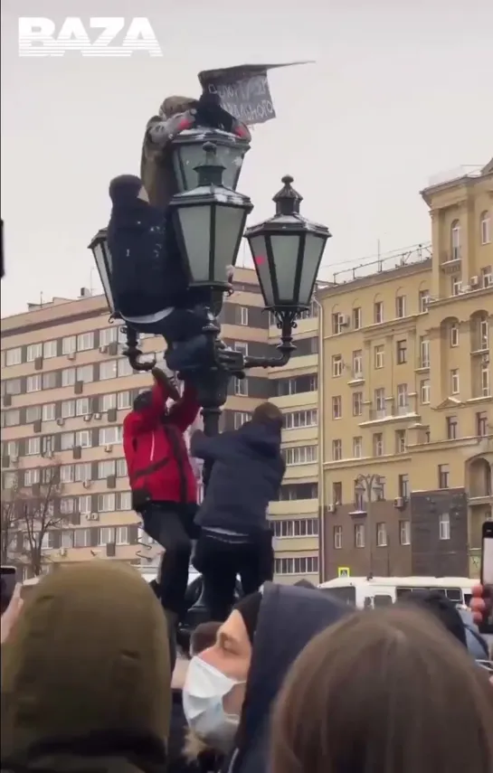 Скинули противника Навального