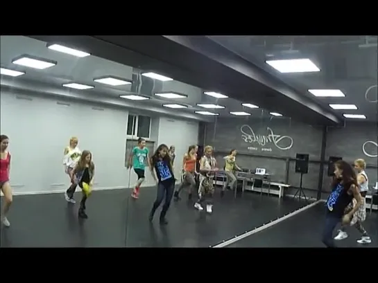 Fraules Dance Centre. Dancehall продолжающие. Afterlife Riddim