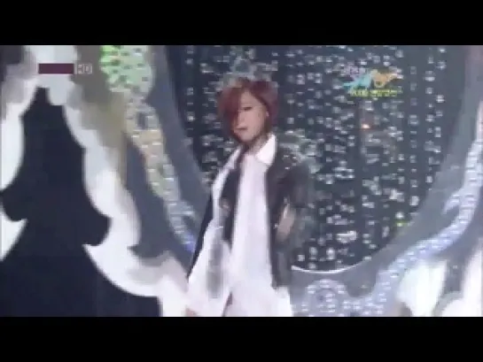 KBS Music Bank special stage+My Ear's Candy GaIn Hyun Ah Seung Yeon Uee & TaecYeon (25.12.09)