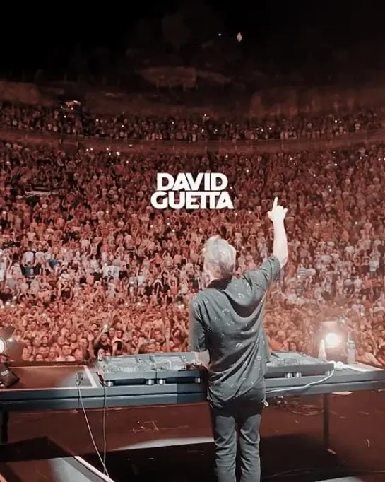 Видео от David Guetta