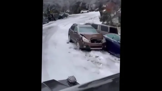 Снежок и аквадискотека в Техасе