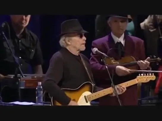 Merle Haggard and Willie Nelson - Okie from muskogee