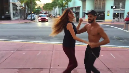 Salsa LA Dancing Miami Beach