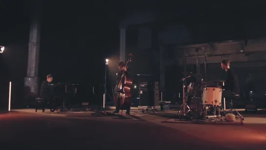 GoGo Penguin - F Maj Pixie (Live)