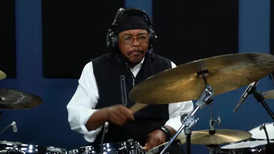 Harvey Mason performs Chameleon by Herbie Hancock