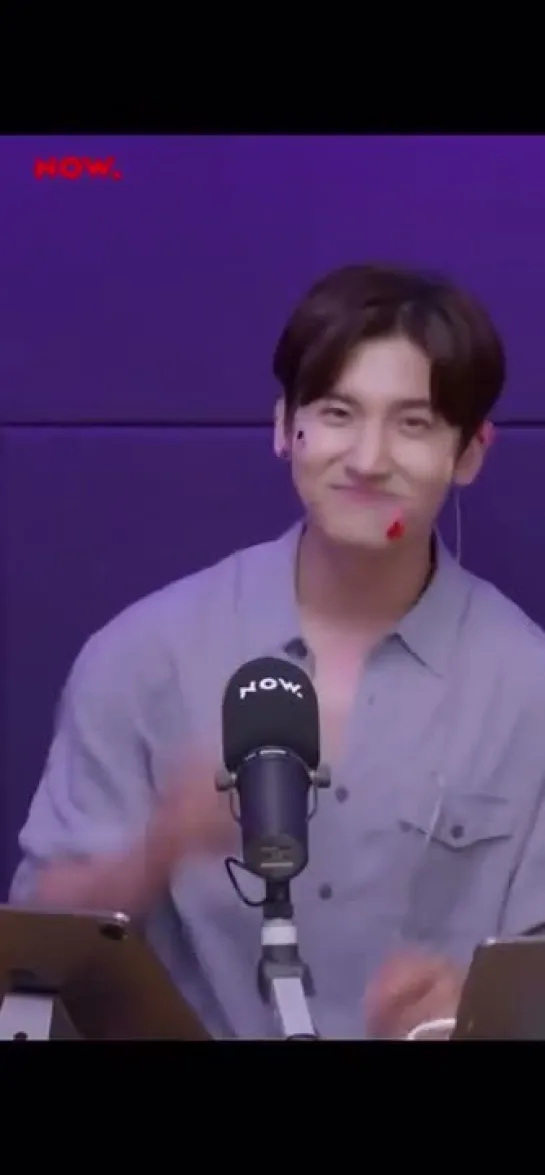 Forget capitalism. Changmin seriously loves doing aegyo now