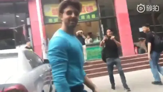 HrithikInChina Kaabil