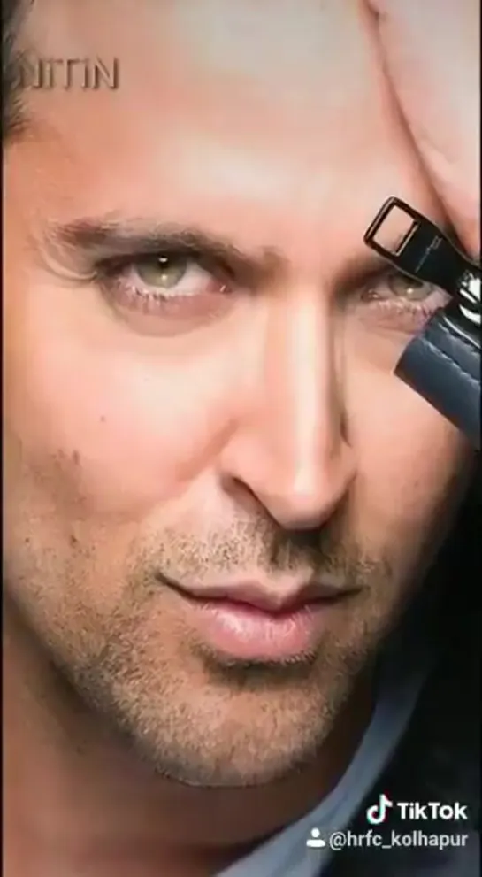 Haaye garmi @iHrithik