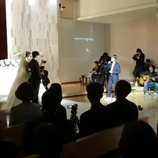 19.10.18 minhwans wedding @ Jaejin singing