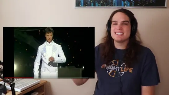 Voice Teacher Reacts to Vitas - Smile