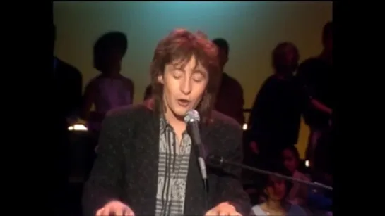 [1984] - Julian Lennon - Vallotte / Too Late For Goodbyes • TV Appearance _1080p