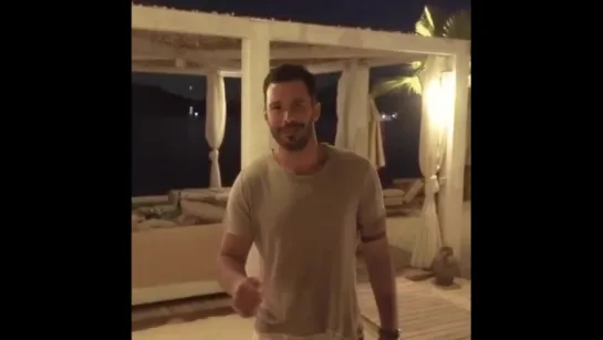 vogueturkiye Birlikte nice 100’lere! BarışArduç